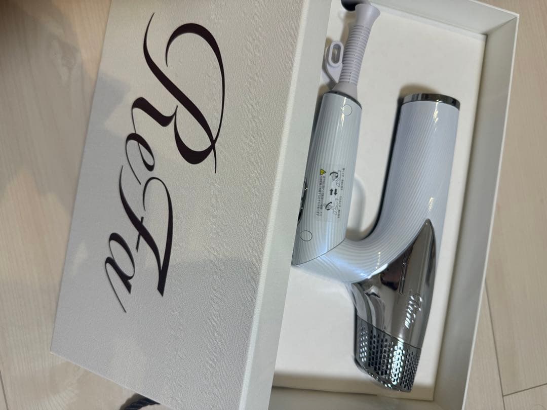 【正規品・新品未使用】 リファ ビューテック ドライヤー ホワイト