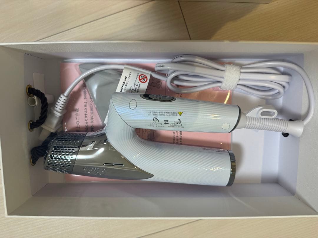 【正規品・新品未使用】 リファ ビューテック ドライヤー ホワイト