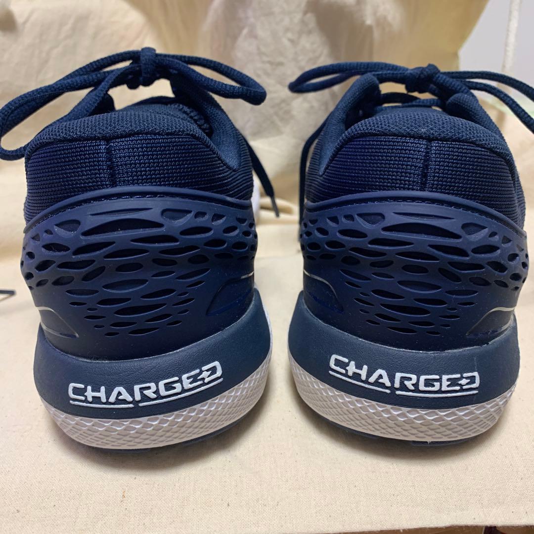 30cm アンダーアーマー　メンズシューズ　３０cm