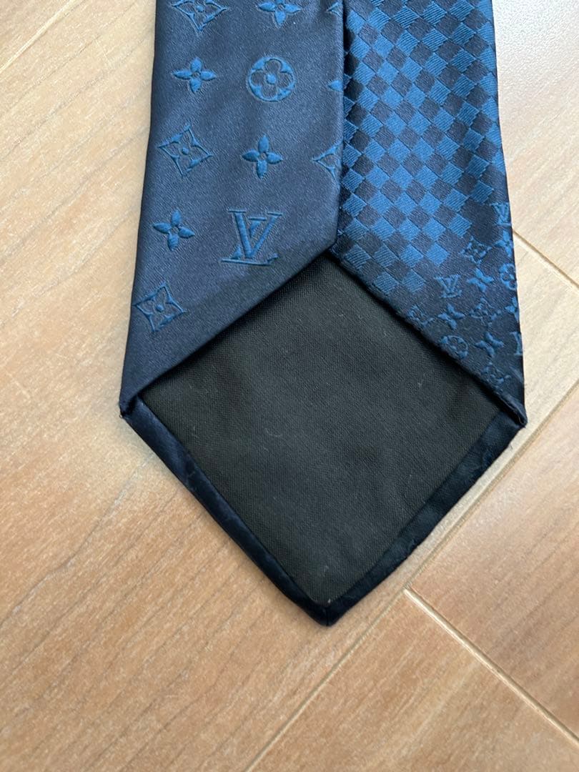■【美品】ヴィトン　ネクタイ　紺　ミックスモノグラム