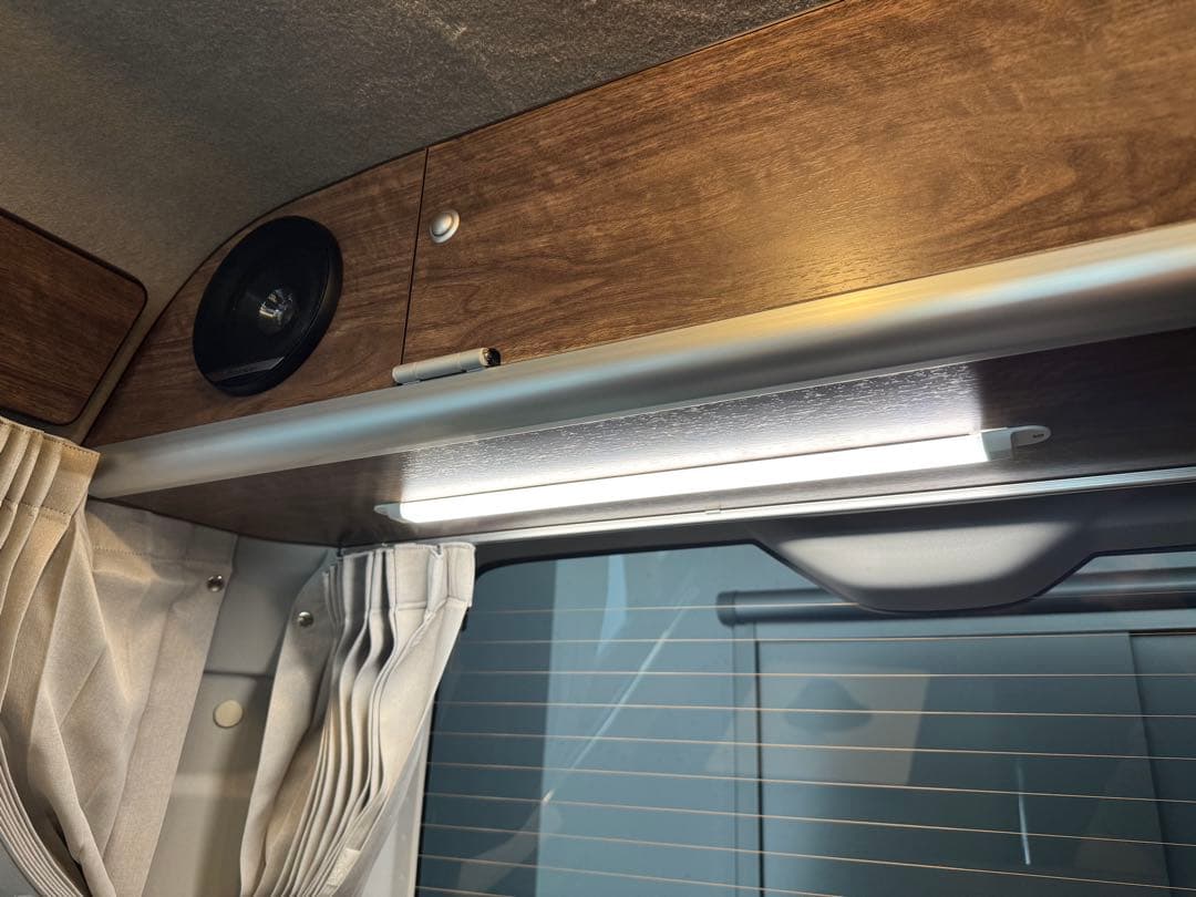 F*u様 ハイエース ミドルワイド 天井収納 スピーカー取付可能 キャンピングカ