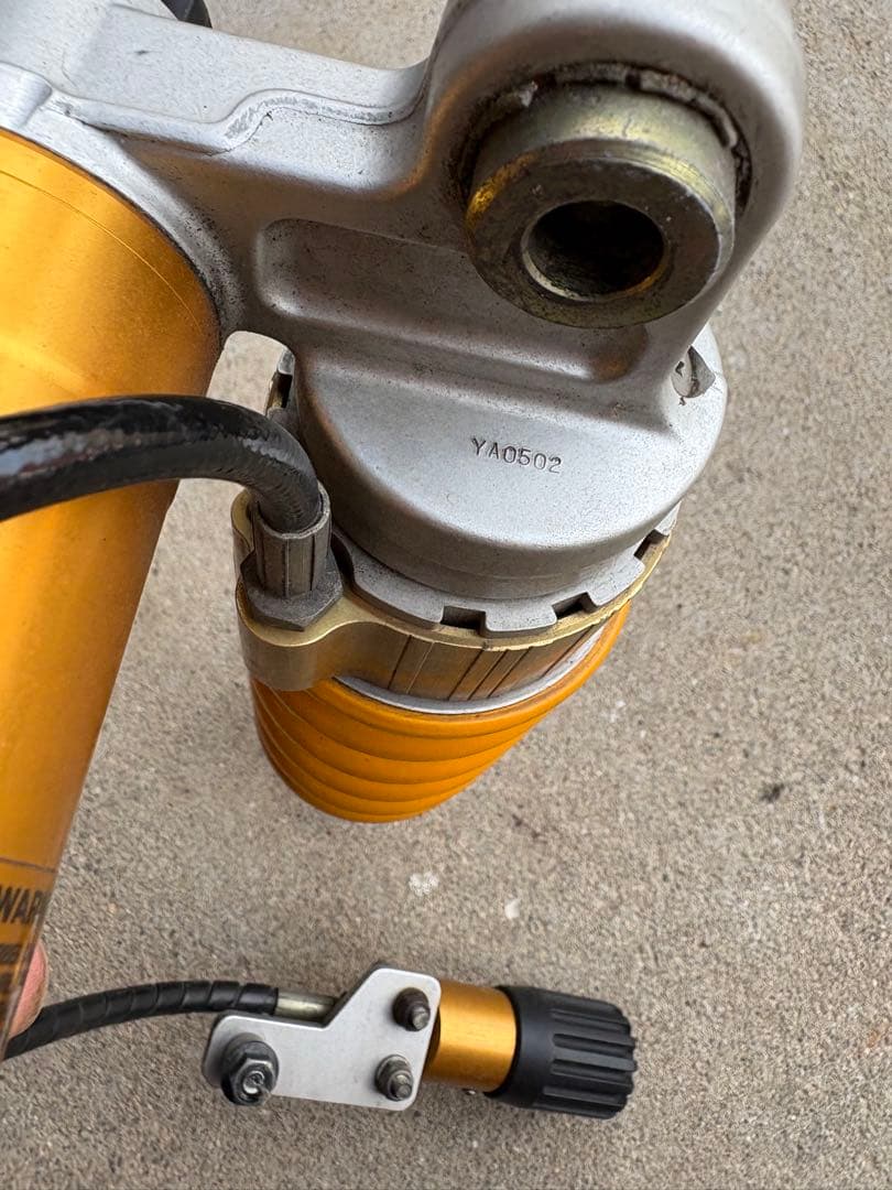 yzf1000 オーリンズリアサス