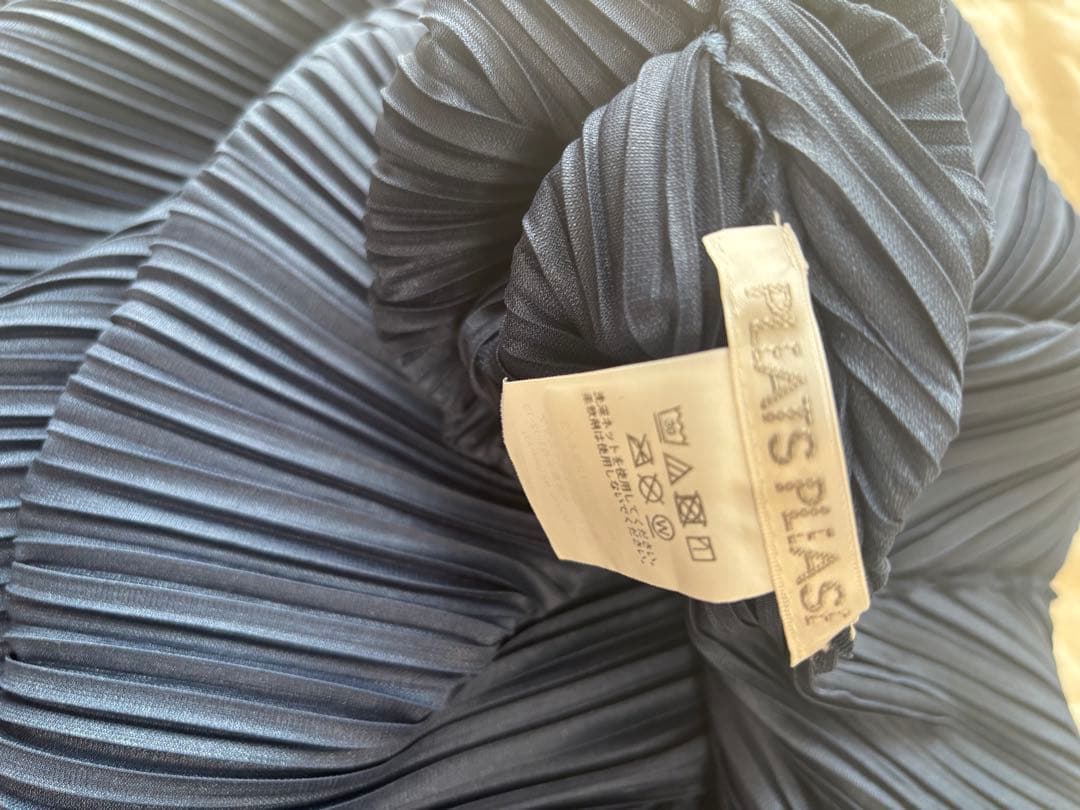 2025 9月　新品同様　プリーツプリーズ　メロウプリーツ　ワンピース