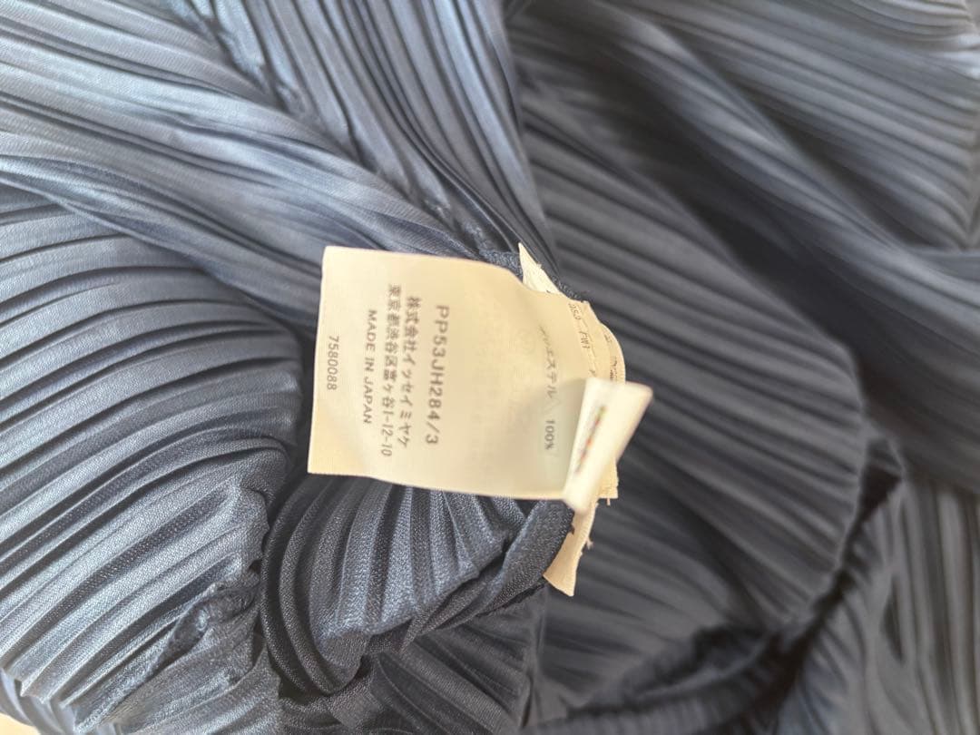 2025 9月　新品同様　プリーツプリーズ　メロウプリーツ　ワンピース