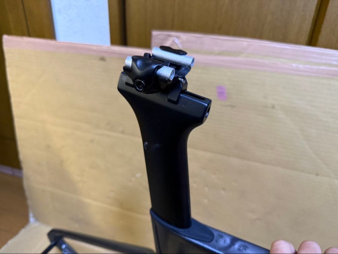 LEXOO フルカーボンエアロ　フレームセット　ロードバイク　DISC