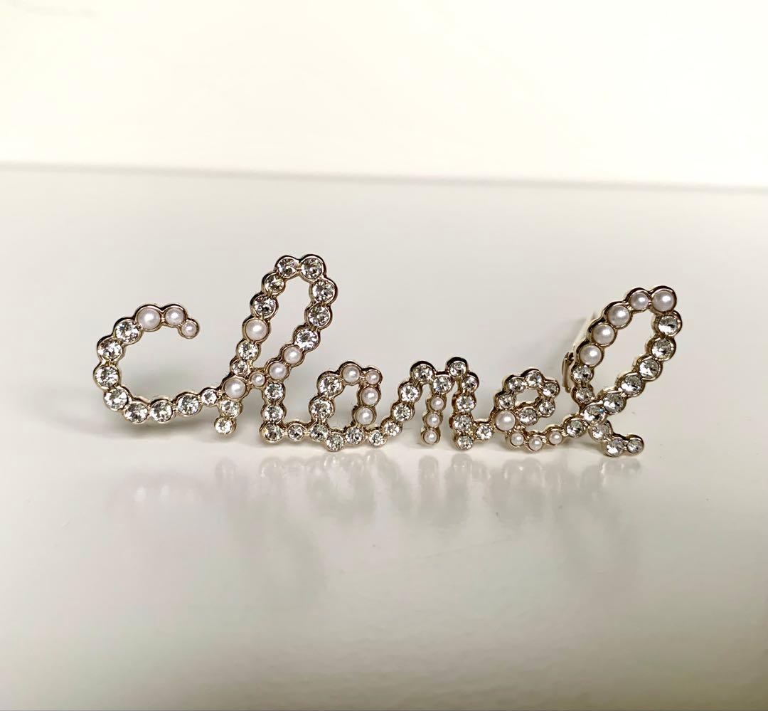 激レア！未使用品CHANELシャネルロゴヘアピン