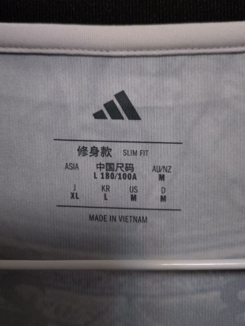 L*a様 【未使用タグ付き】ユベントス 25/26 プレマッチ ジャージー XL