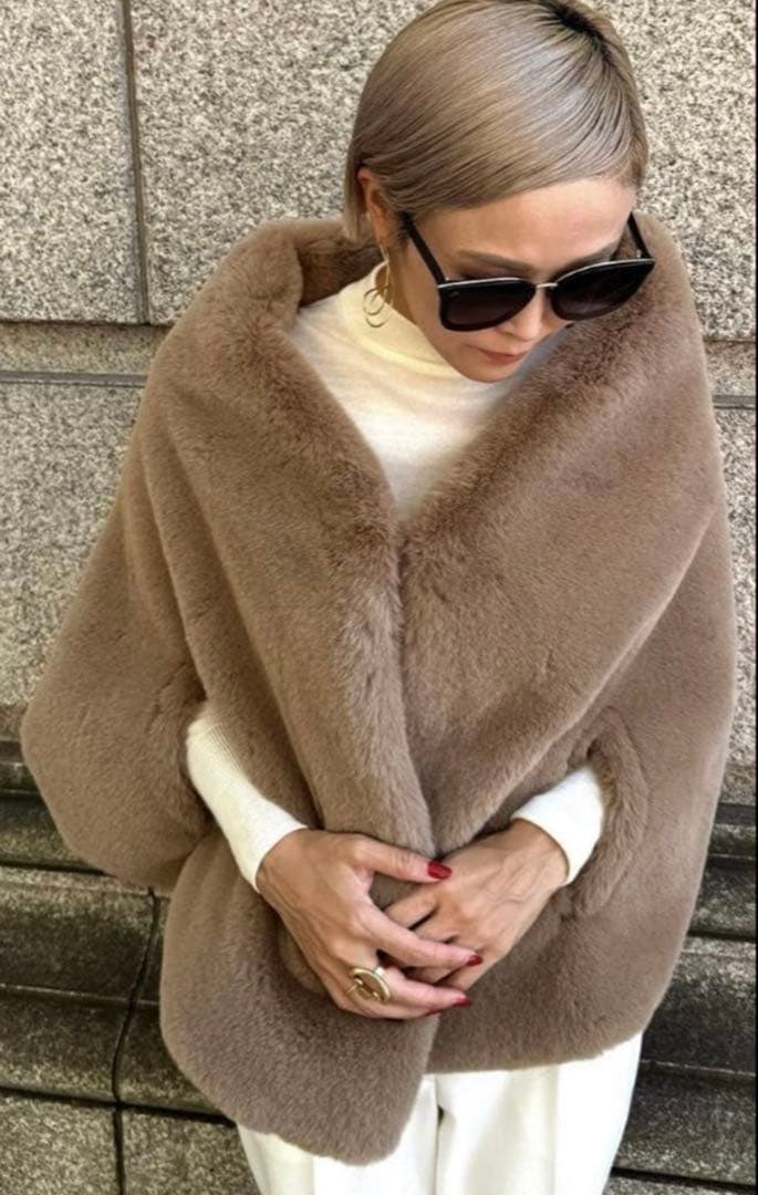 【未使用】JENNE リッチボリュームファーケープ