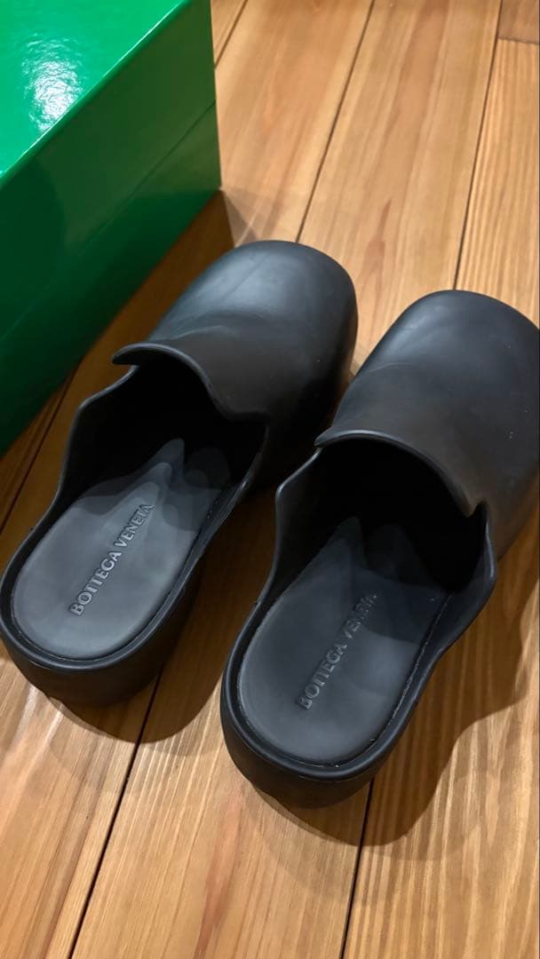 BOTTEGA VENETA ブラック サンダル
