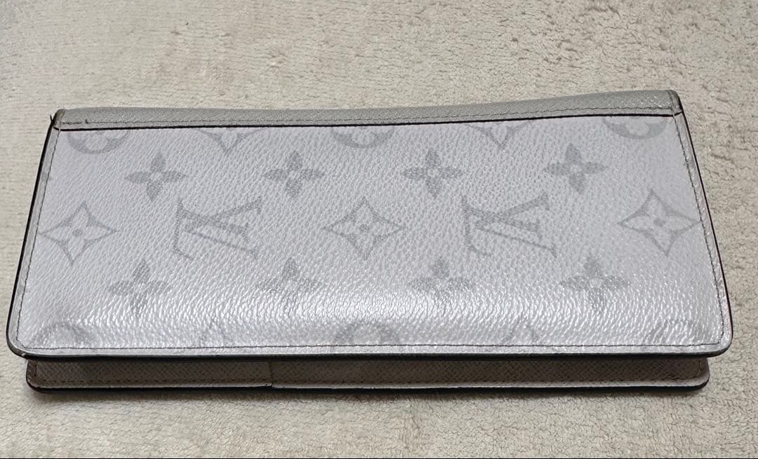 LOUIS VUITTON (ルイヴィトン) ポルトフォイユ ブラザ タイガラマ
