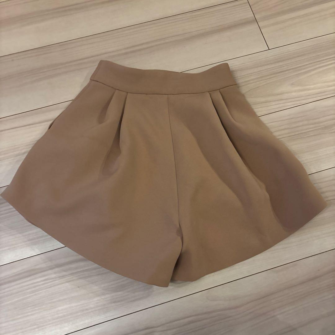 Sheller ベージュ プリーツキュロット ハイウエスト