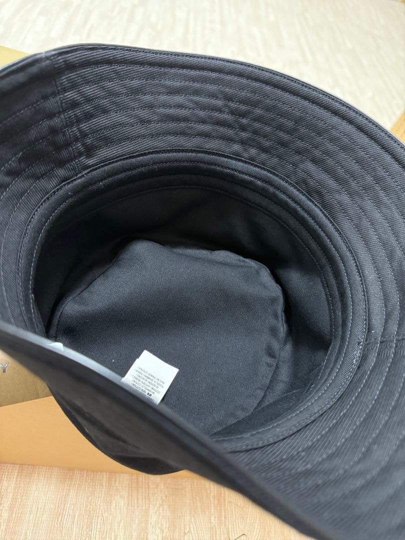 BURBERRY バケットハット ブラック タグ付き　Mサイズ