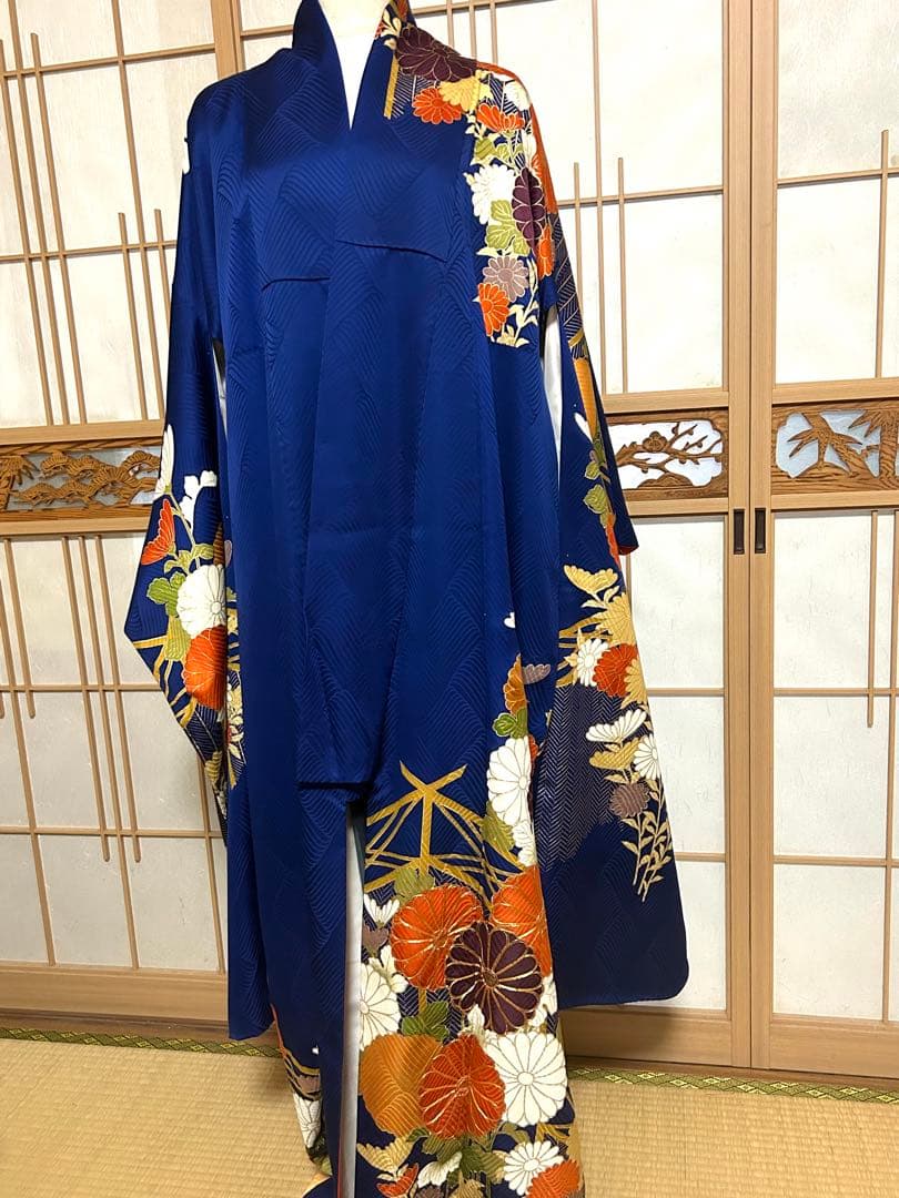 正絹 豪華 濃青色 金糸振り袖 未使用に近い