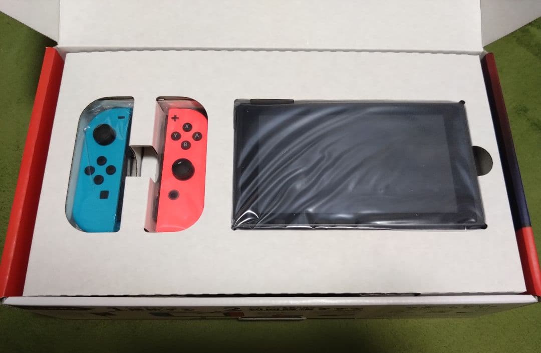 最終値下げ【新品未使用】Nintendo Switch 本体 （おまけ付き）