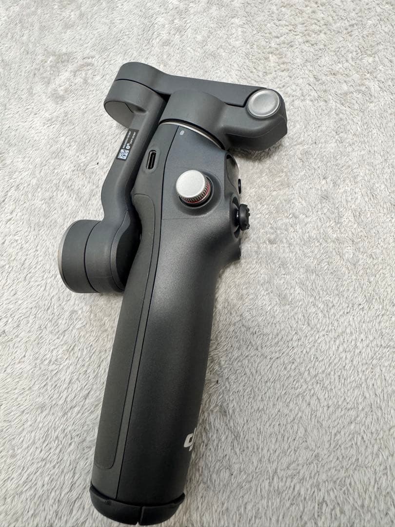 【美品】 Osmo Mobile 7P スマホ　ジンバルスタビライザー(三脚付)