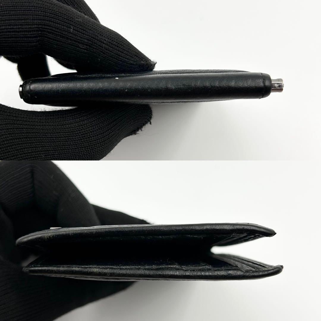 PRADA マネークリップ 折り財布 二つ折り ロゴ シルバー金具 シボ革 黒