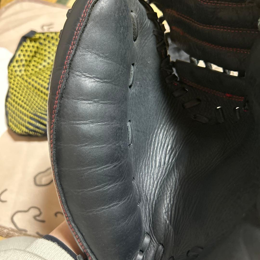 Under Armour 軟式グローブ 黒　キャッチャーミット　右投げ