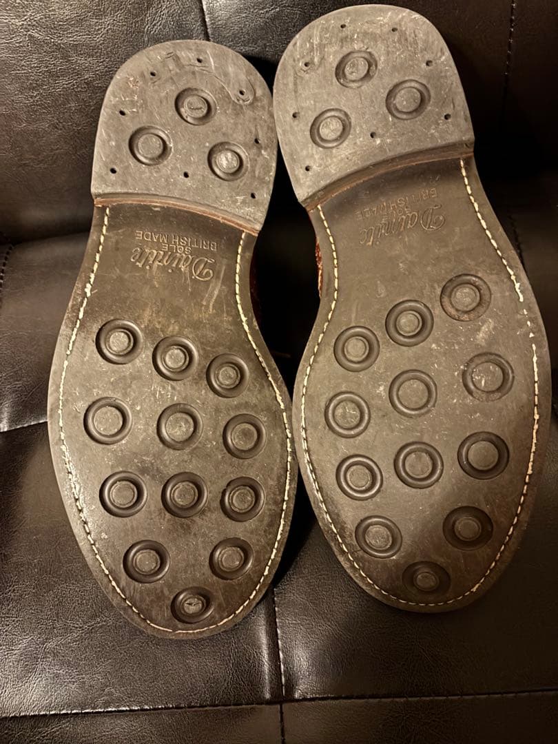 トリッカーズ ウィングチップ ドレスシューズ