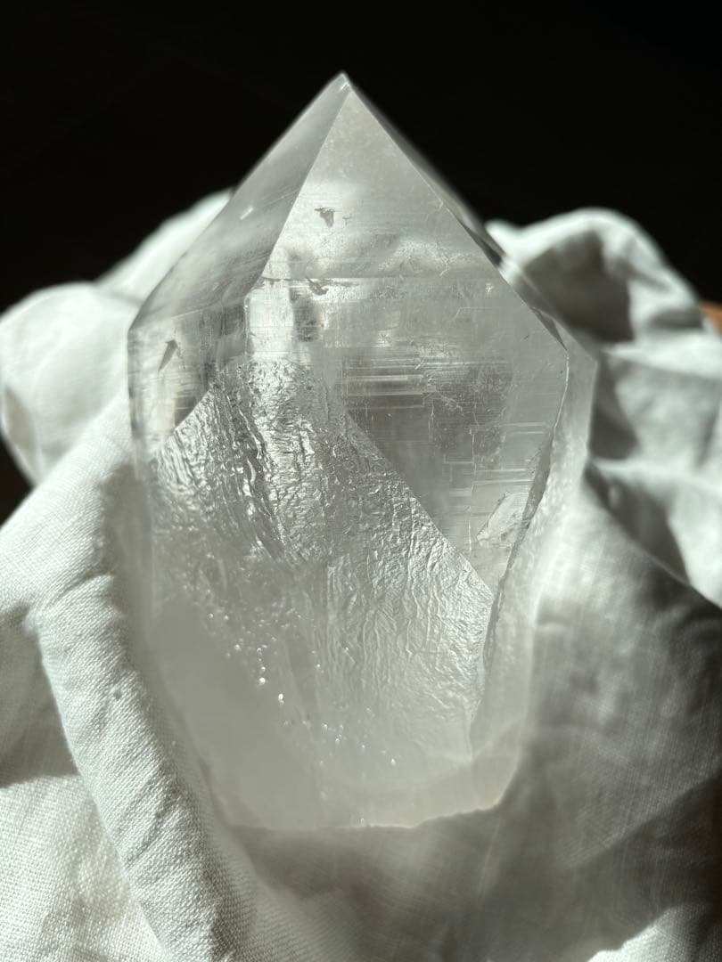 インド　マニハール産水晶　ビッグポイント　ヒマラヤ水晶　1400g