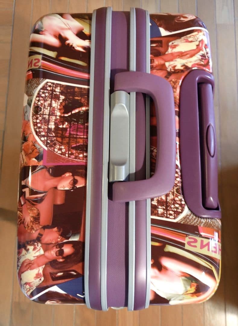 キャリーケース 大容量　カラフルアートプリント