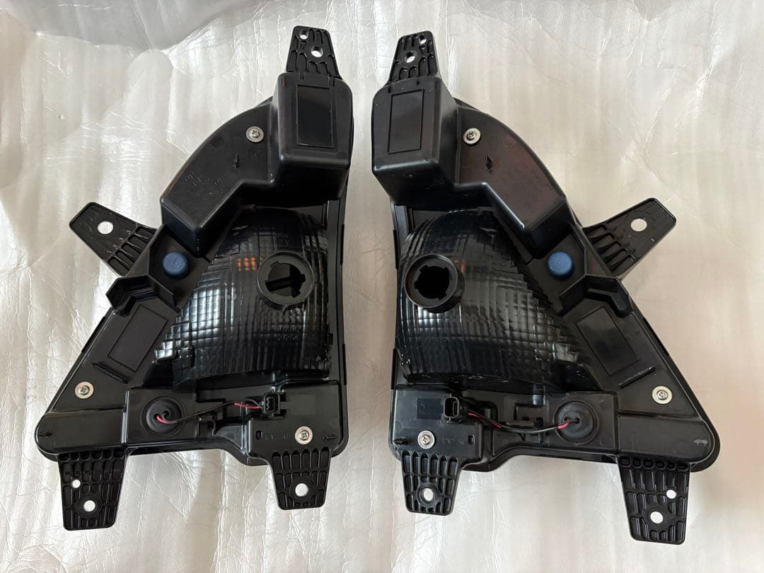 FX500　￼日産ルークス　デイズ　LEDコンビネーションランプ左右セット