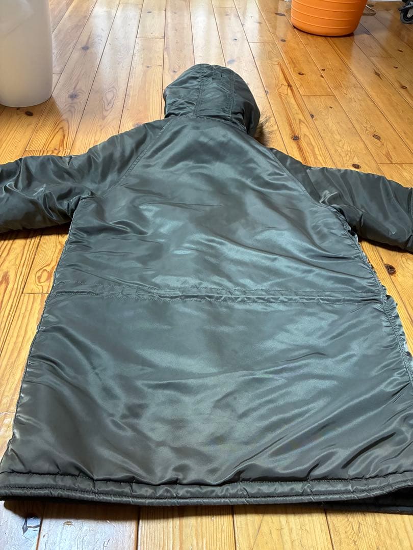 アルファN3Bオリーブグリーン ミリタリージャケットＬサイズ