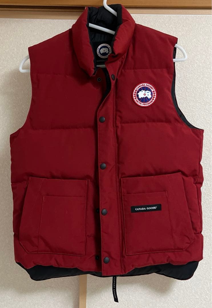 フリークスストア別注　カナダグース 赤 ダウンベスト S