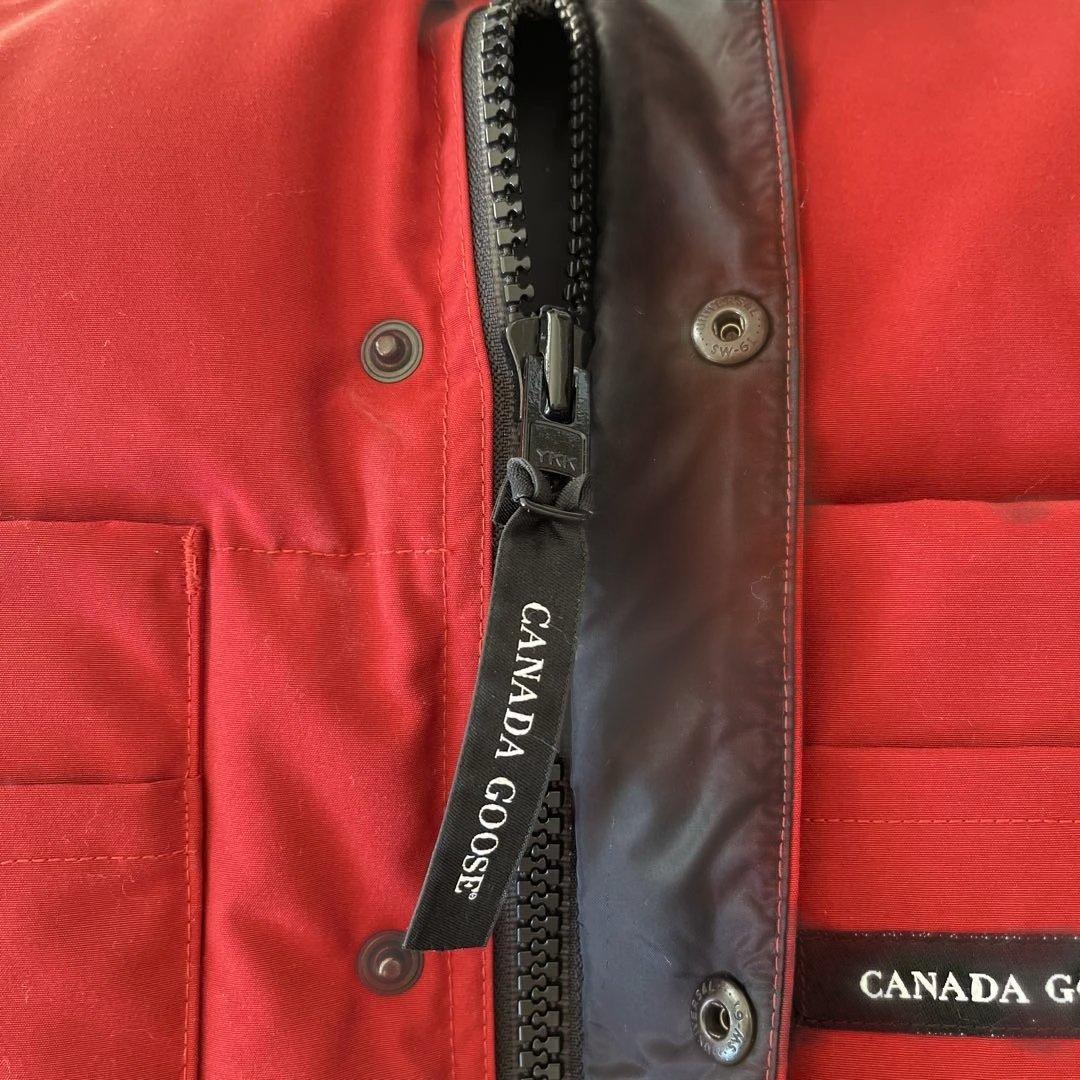 フリークスストア別注　カナダグース 赤 ダウンベスト S