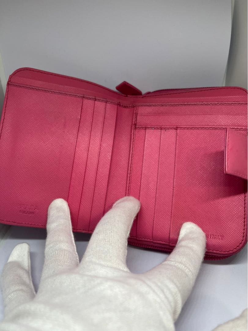 PRADA プラダ　サフィアーノ　二つ折り財布　ピンク 付属品あり