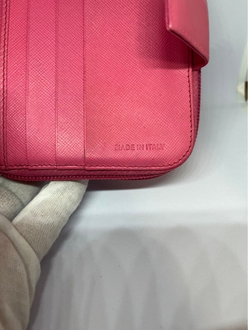 PRADA プラダ　サフィアーノ　二つ折り財布　ピンク 付属品あり