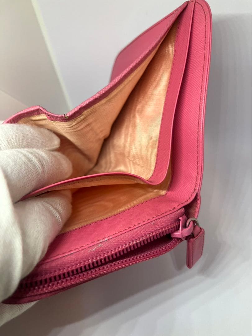 PRADA プラダ　サフィアーノ　二つ折り財布　ピンク 付属品あり