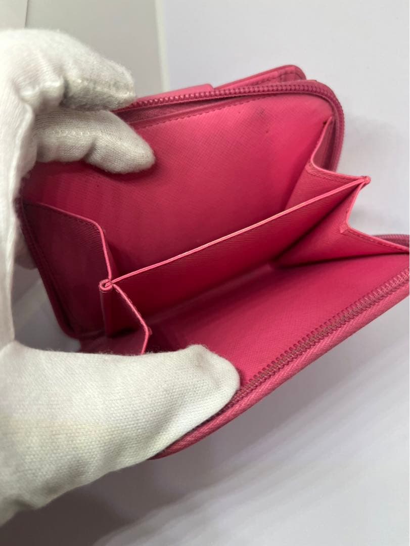 PRADA プラダ　サフィアーノ　二つ折り財布　ピンク 付属品あり