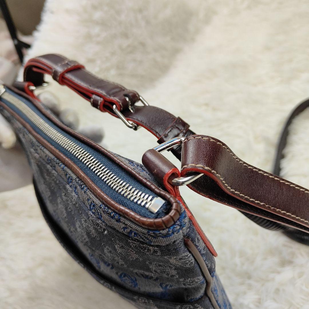 LOEWE　ショルダーバッグ　キャンバス　アナグラム　リピート　キャンバス　革