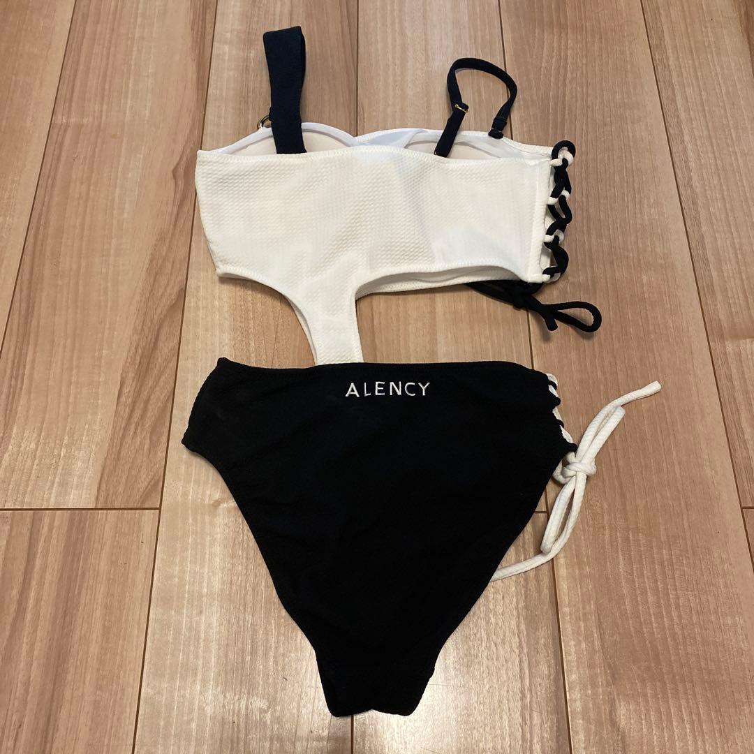 アレンシー　水着