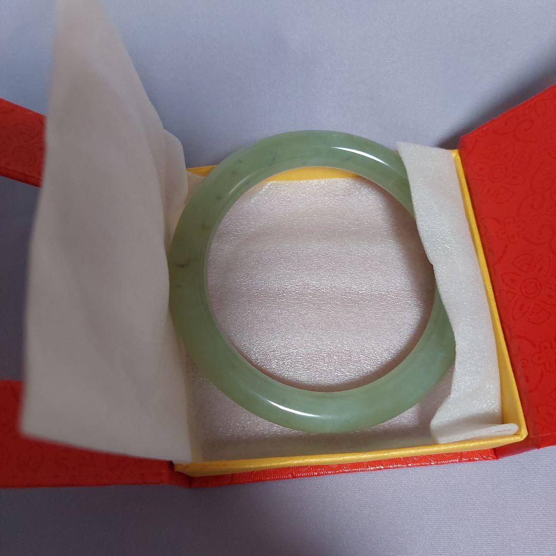 デコちゃん　新品　未使用　翡翠バングル　　 ミャンマー産　内径約6.5㎝