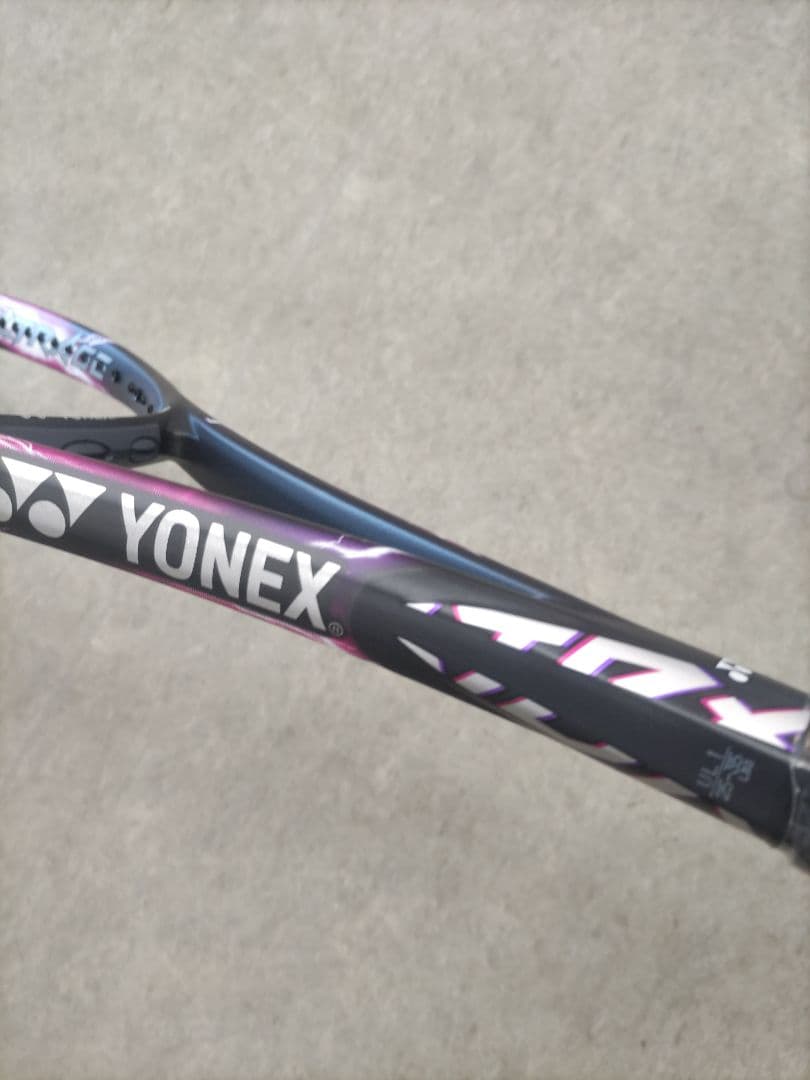 ヨネックス　ボルトレイジ5V新品UL1