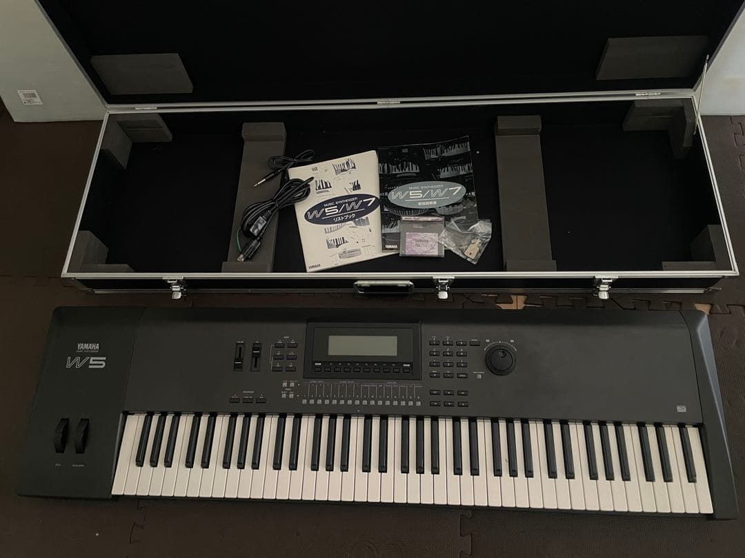 YAMAHA シンセサイザー W5 76鍵盤 ハードケース鍵付