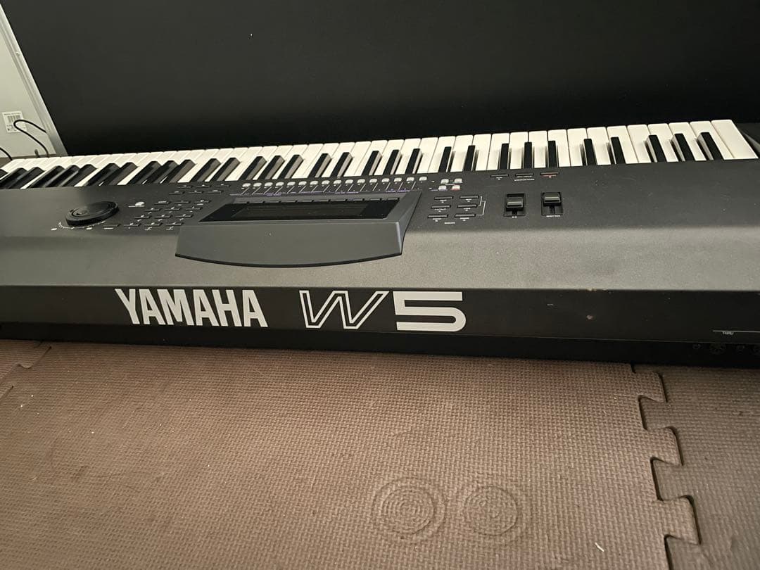 YAMAHA シンセサイザー W5 76鍵盤 ハードケース鍵付