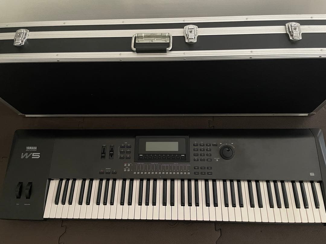 YAMAHA シンセサイザー W5 76鍵盤 ハードケース鍵付