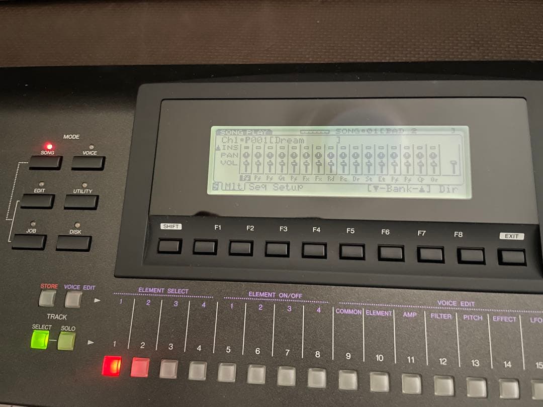 YAMAHA シンセサイザー W5 76鍵盤 ハードケース鍵付