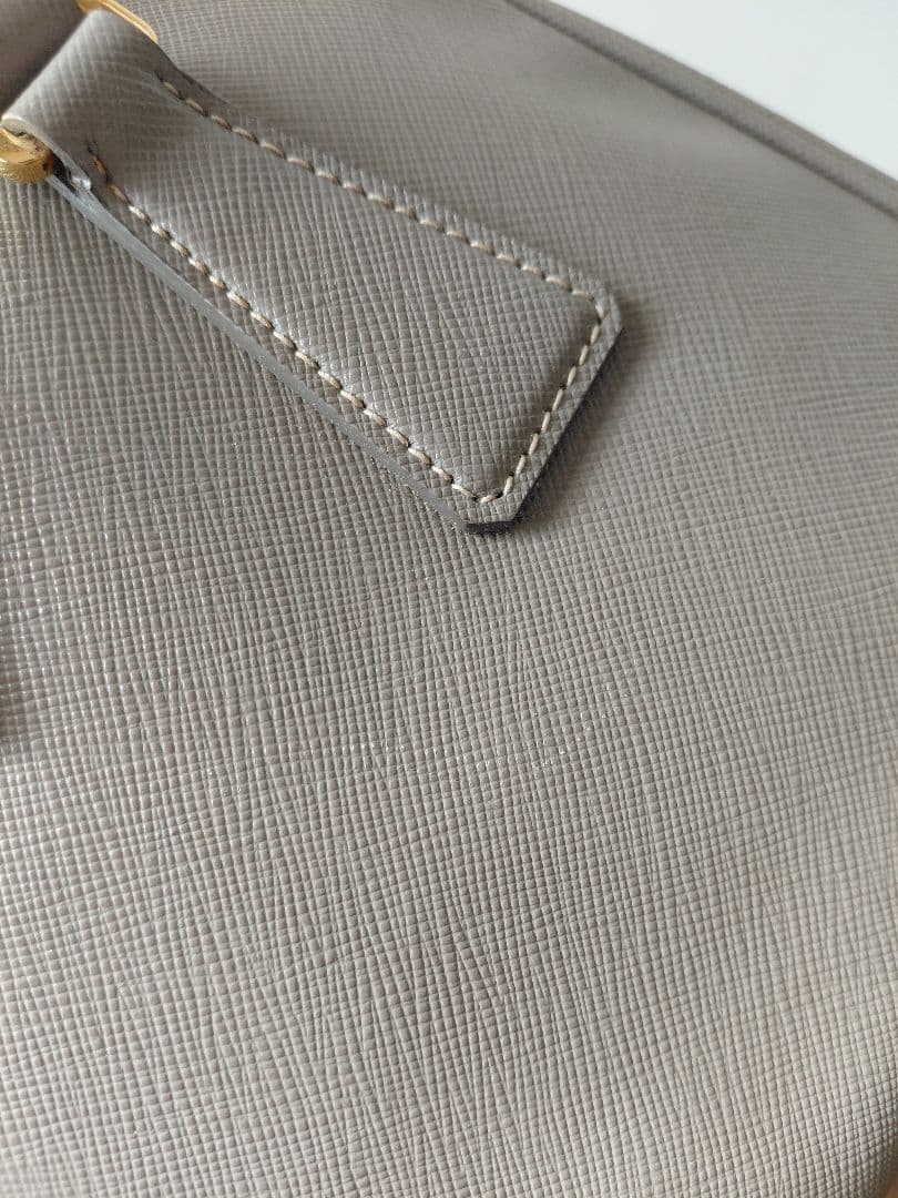 PRADA☆サフィアーノレザートート☆ミニバッグ☆ハンドバッグ☆グレー色☆