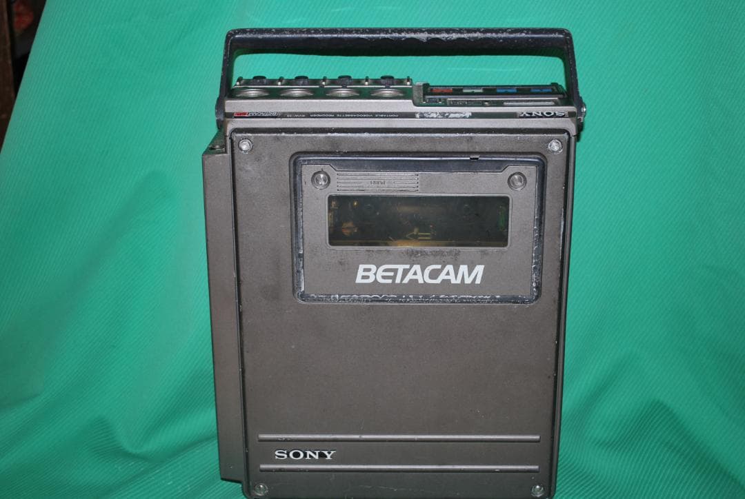 ソニー放送用SPポータブルレコーダーBVW-35ジャンク品の出品です。