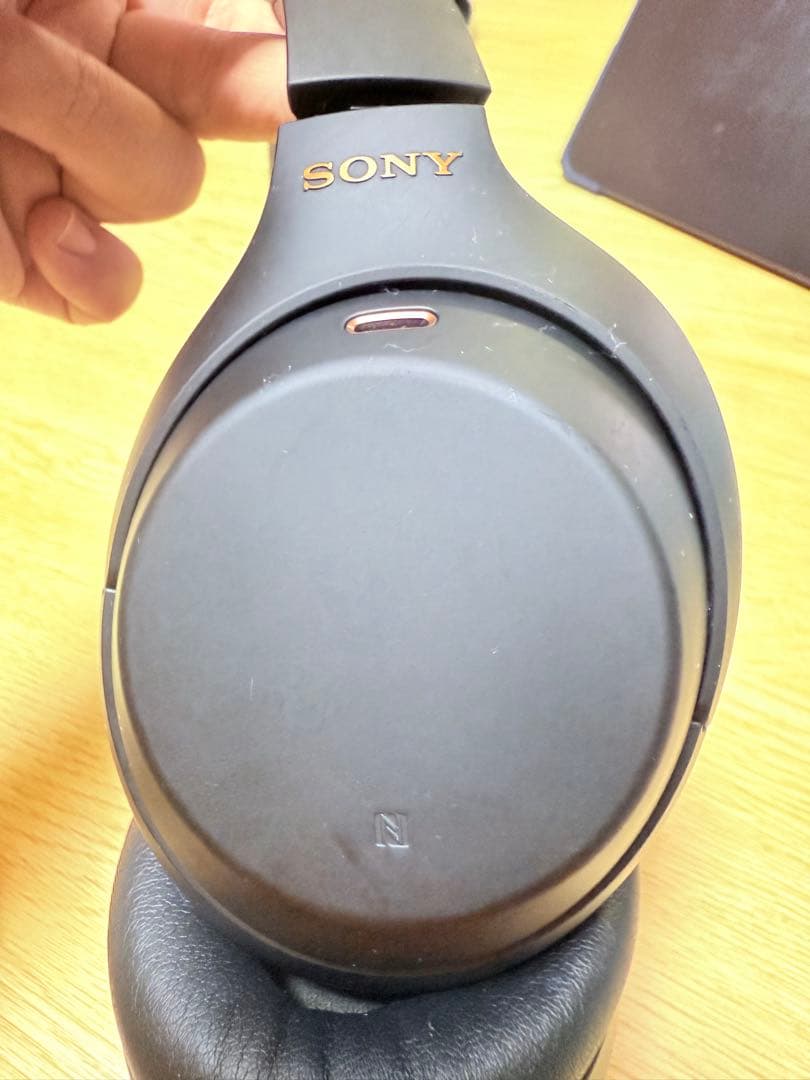 Sony WH-1000XM4 ブラック ワイヤレスヘッドホン 【本体のみ】