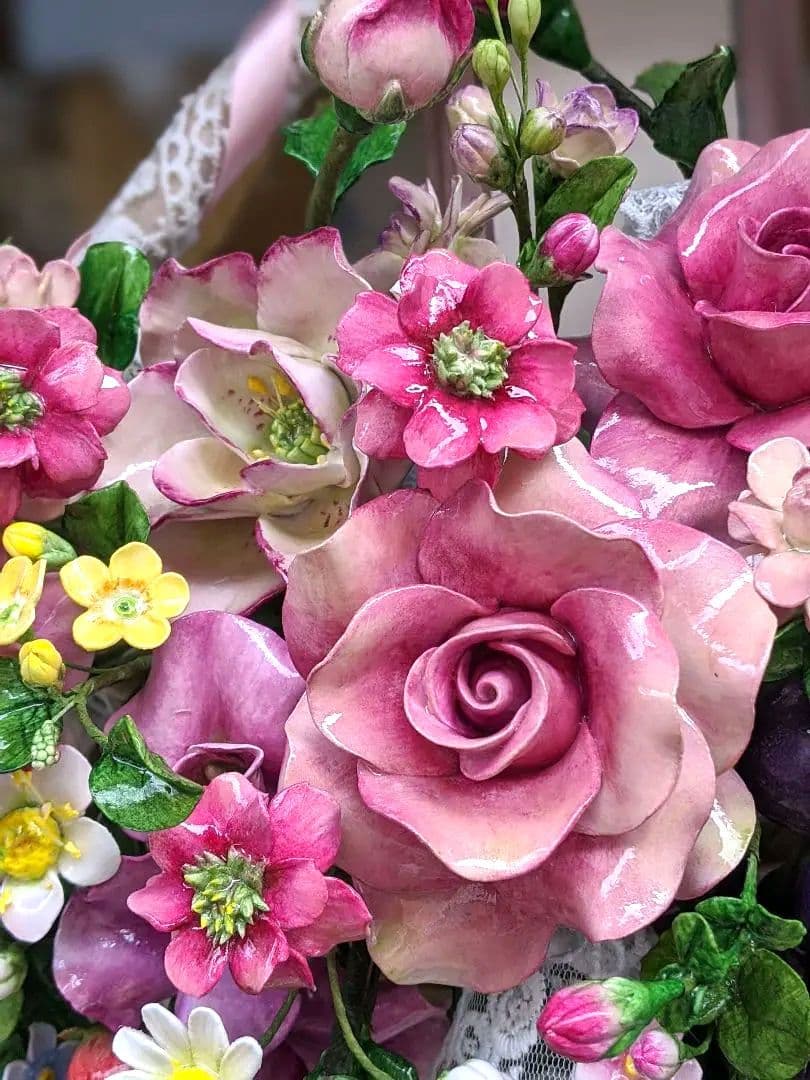 【専用】クレイフラワー❁バスケット型壁掛けフラワーアレンジ❁ハンドメイド