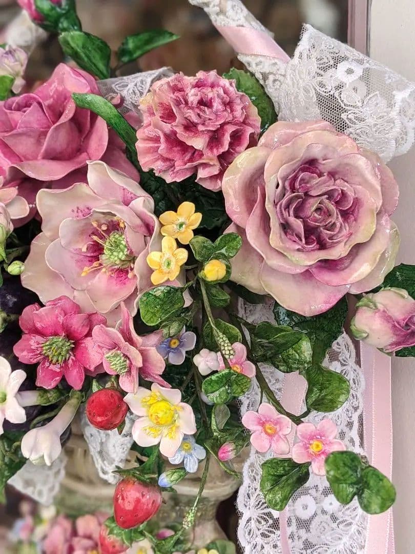 【専用】クレイフラワー❁バスケット型壁掛けフラワーアレンジ❁ハンドメイド