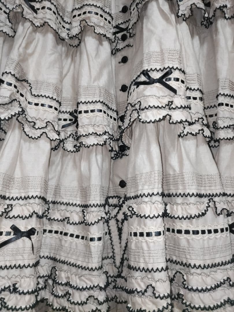 ピンクハウス【阪神限定】ベージュ✖黒セットアップ