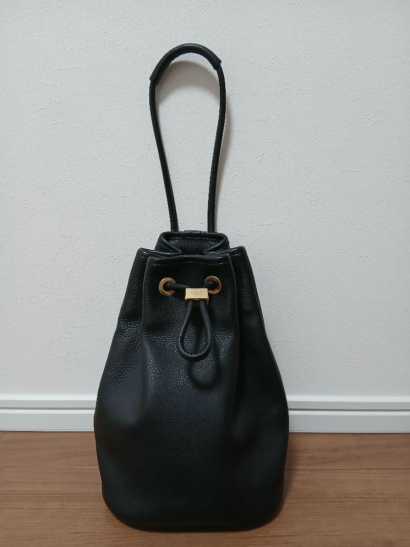 極美品⭐エスマーノ　ドローストリングバッグ　巾着