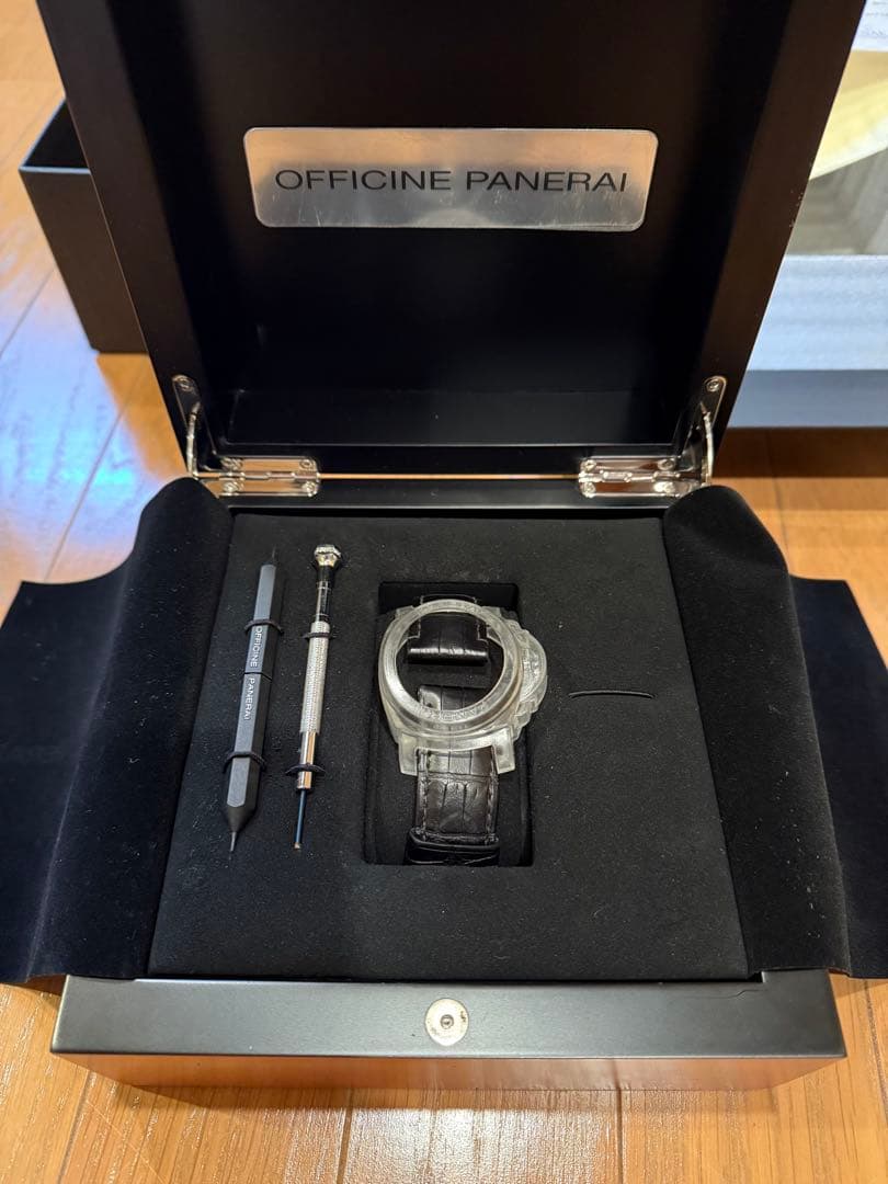 ケース、バンドです　クロコ　パネライ　ルミノールマリーナ　純正バンド　箱美品！！