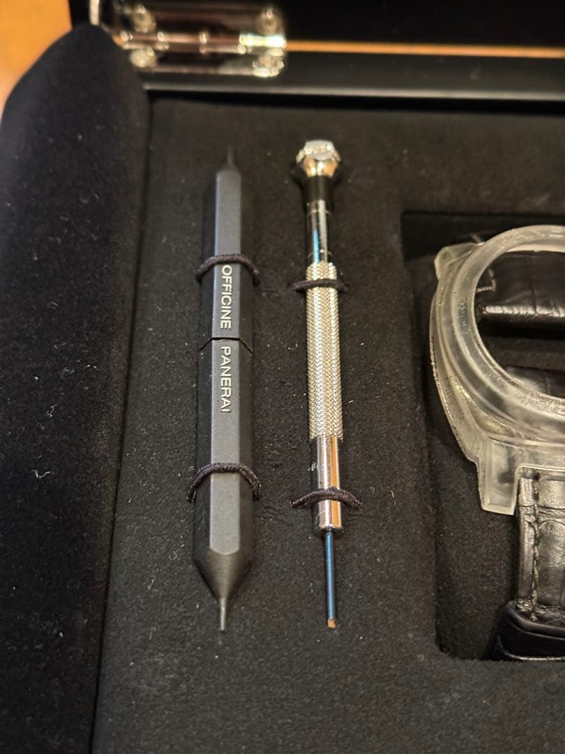 ケース、バンドです　クロコ　パネライ　ルミノールマリーナ　純正バンド　箱美品！！