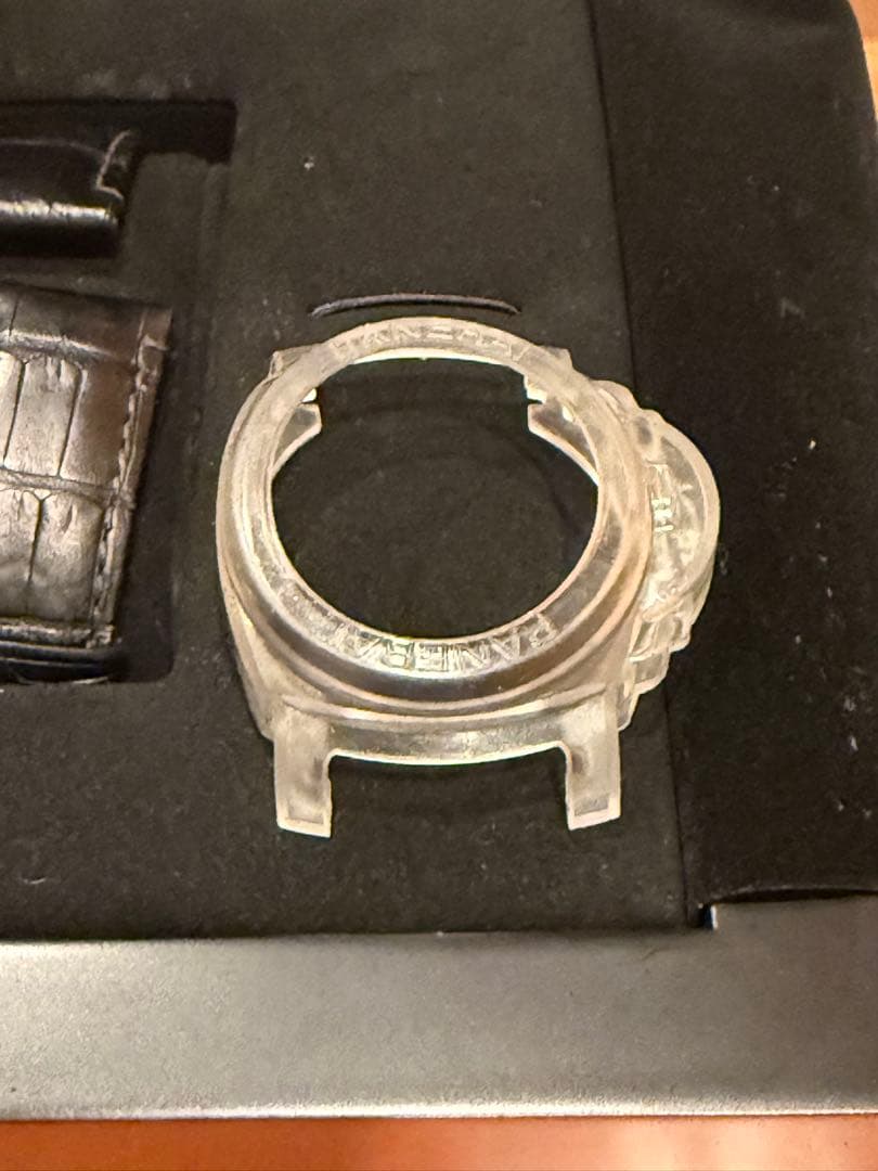 ケース、バンドです　クロコ　パネライ　ルミノールマリーナ　純正バンド　箱美品！！